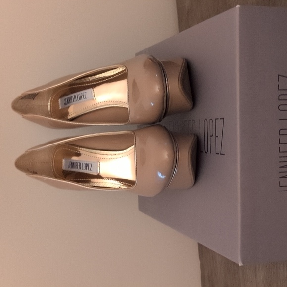 Jennifer Lopez Calente Nude Heels - Picture 8 of 8